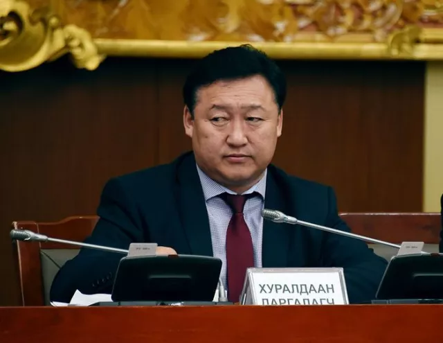 “Тойргийнхоо ахмадуудад хүндэтгэл үзүүлж байхад АН-ын хүн бичлэг хийсэн байсан“