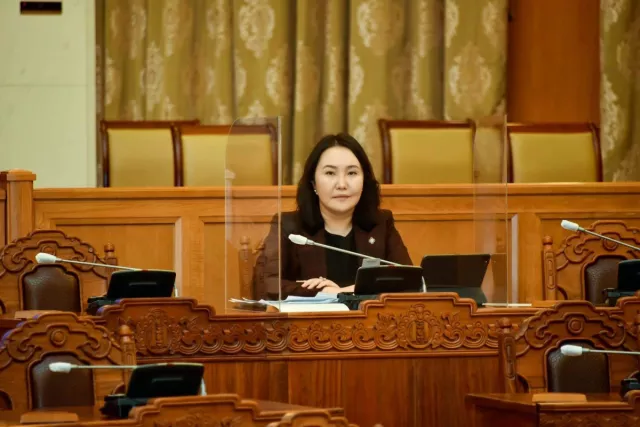 Ч.Ундрам: Б.Наранцацралтыг хүүхдийн эрхийг ноцтой зөрчсөн гэж үзэн торгосон