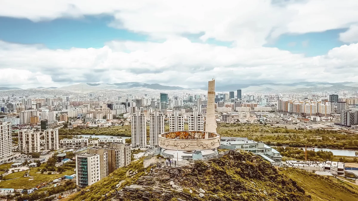 Улаанбаатарт маргааш 14 хэм дулаан байна