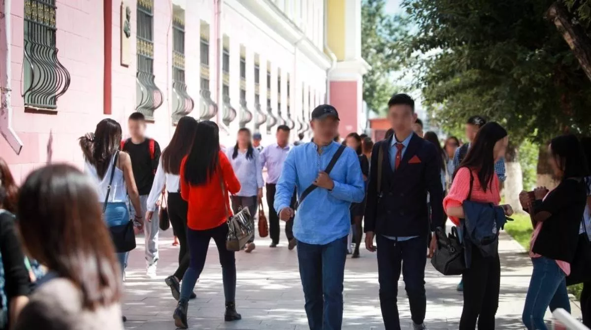 Оюутны цагийн ажлын хөлсийг нэмэгдүүлэх боломжийг судлах чиглэл өглөө