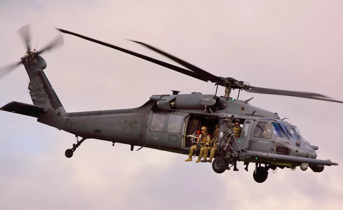 АНУ-д цэргийн сургуулилтын үеэр хоёр Black Hawk нисдэг тэрэг осолджээ