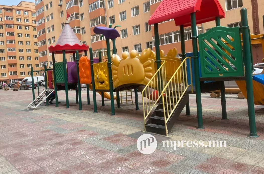 Тоглоомын талбайн 60 хувь нь хүүхдэд эрсдэлтэй