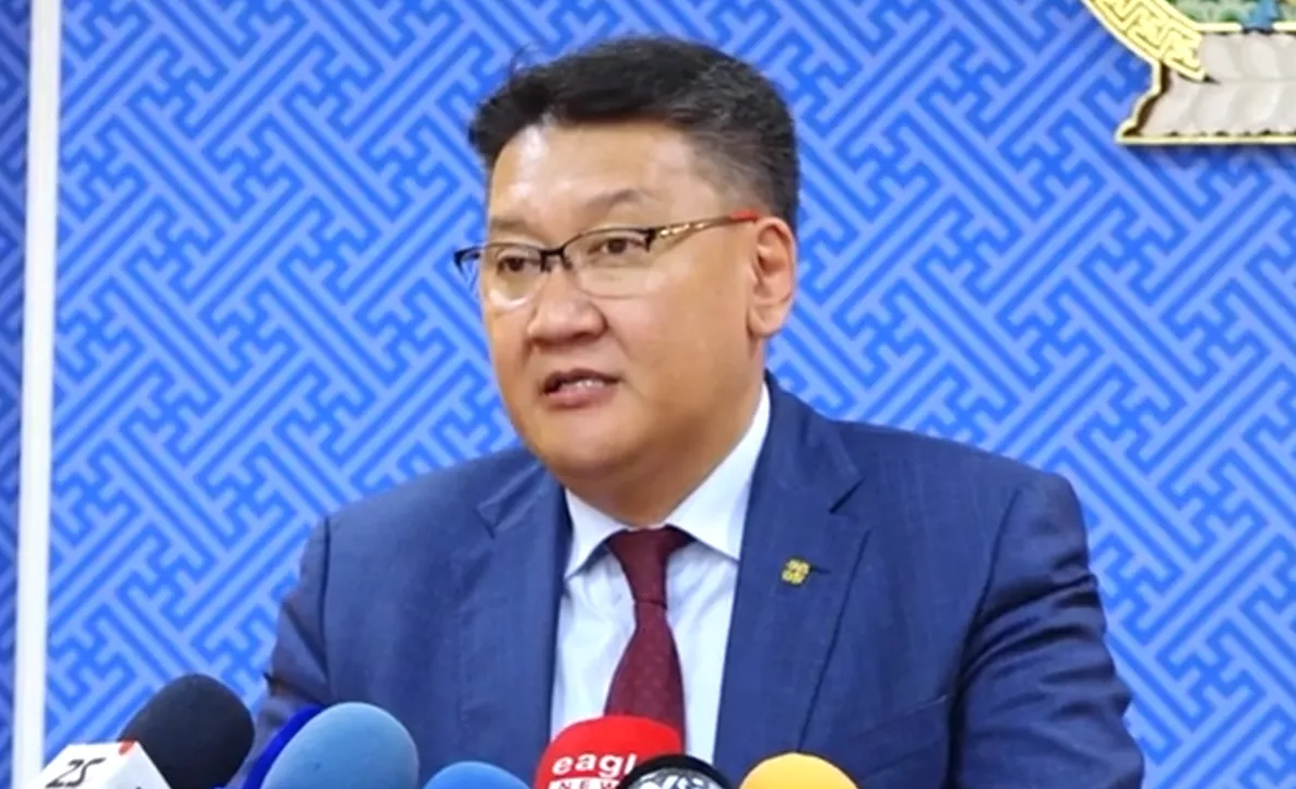 Б.Жавхлан: Монгол Улс гадаад өртэй холбоотойгоор дефолт болох эрсдлээс БҮРЭН АНГИЖИРЛАА