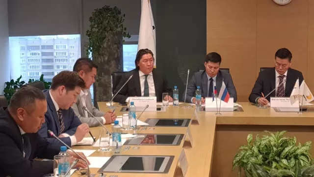 О.Содбилэг: Роснефтиэс АИ92 шатахуун авахаар боллоо