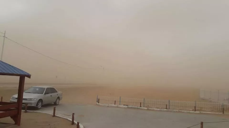 Баруун аймгийн зарим нутгаар хүчтэй салхи шуургатай