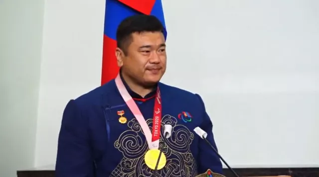 Э.Содномпилжээ: Та бүгдийнхээ итгэлийг алдахгүй хичээнэ