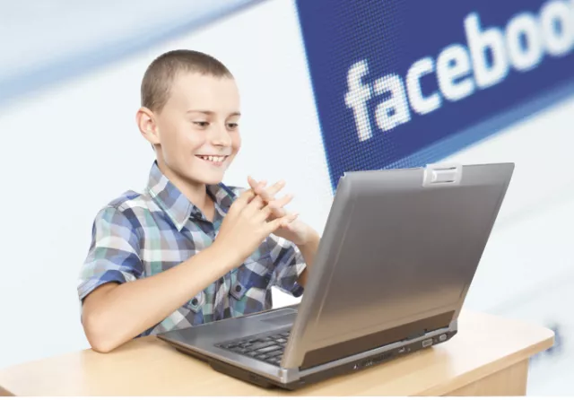 Фэйсбүүк компани хүүхдийн асуудлаар шүүмжлэлд өртөөд байна