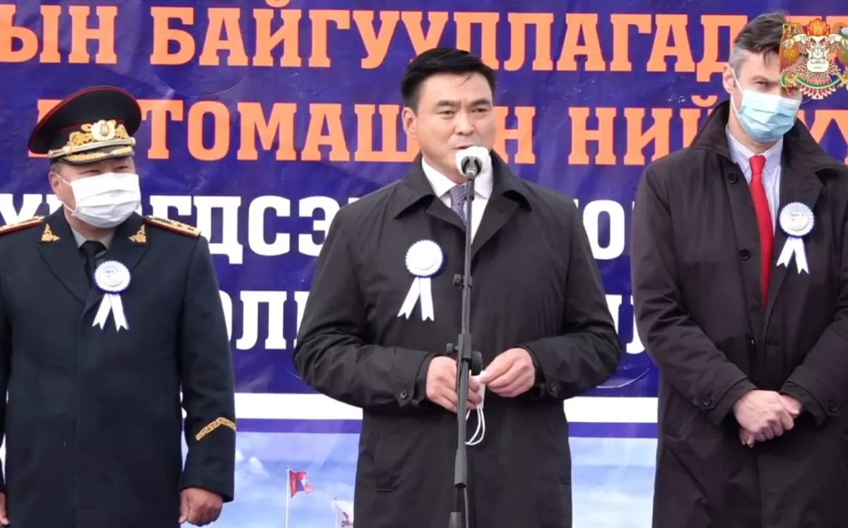 Видео: Гал унтраах зориулалтын автомашинуудыг хүлээн авч байна
