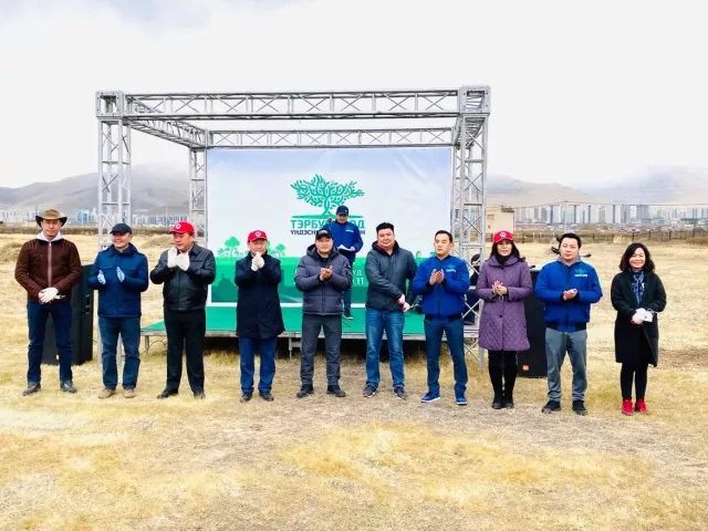 Намууд “Тэрбум мод” үндэсний хөдөлгөөнд нэгдэв