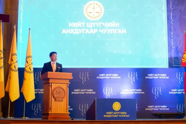 У.Хүрэлсүх: Шудрага шүүгчдээ ямагт дэмжинэ