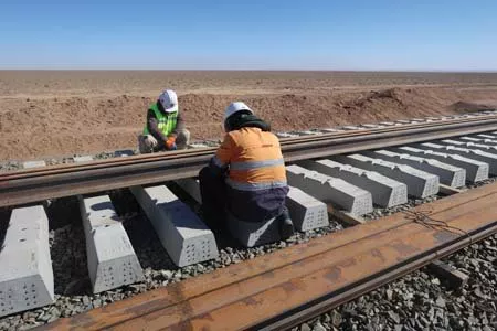 Тавантолгойн төмөр замын хилийн огтлолцлын цэгийг тохиролцжээ