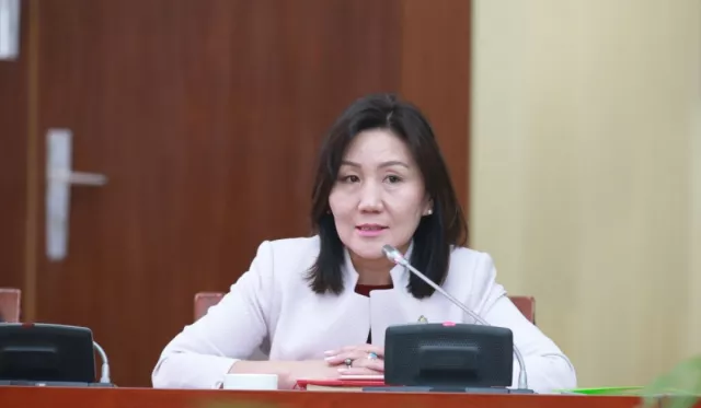 М.Оюунчимэг: Ковид тусаагүй иргэддээ талархаж, сувилалд амраах зэргээр урамшуулъя