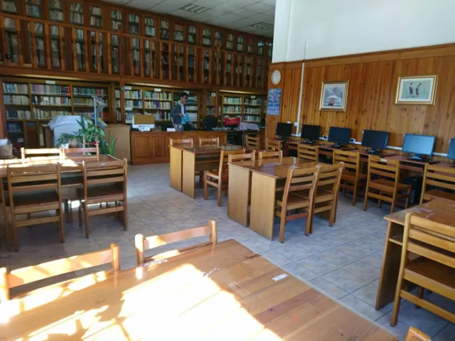 Интернэт, компьютер үнэгүй ашигладаг номын сан нээгдэнэ