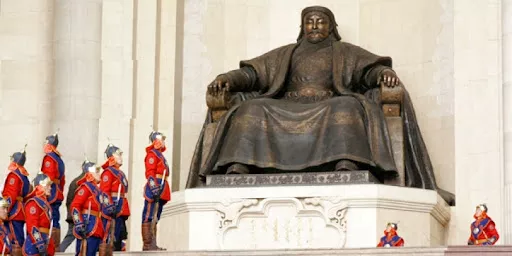 Өнөөдөр Их эзэн Чингис хааны мэндэлсэн өдөр