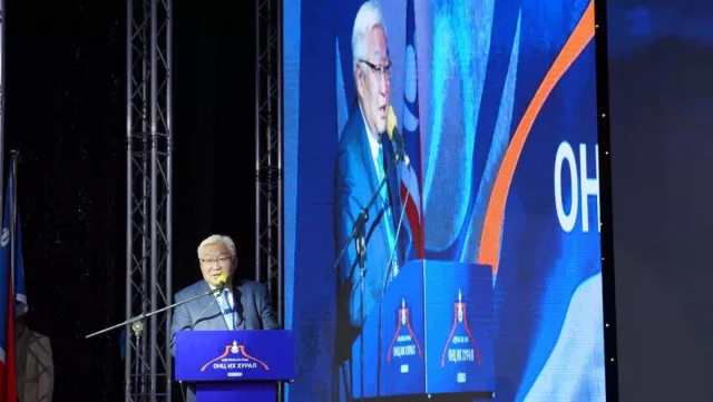 Э.Бат-Үүл: АН хагарч, эвлэрч сурсан арвин туршлагатай нам