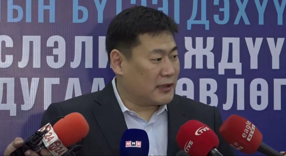 Л.Оюун-Эрдэнэ: Улбар шар түвшинг бууруулахын тулд иргэд гуравдугаар тундаа хамрагдах ёстой
