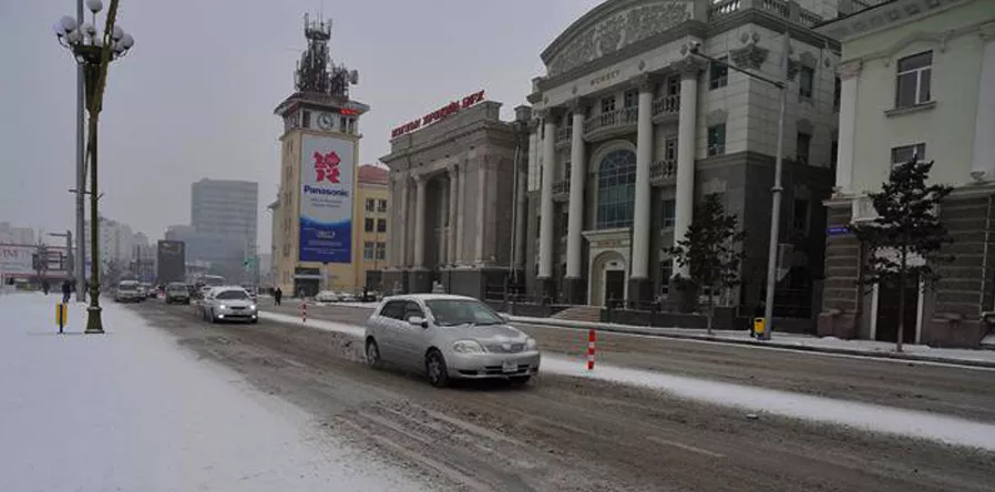 Улирлын нөхцөлд дугуйгаа тохируулаагүйгээс осол их гарч байна