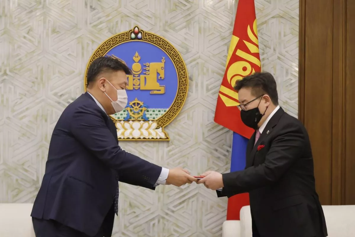 Зээлийн хэлэлцээрийг УИХ-ын даргад өргөн барилаа