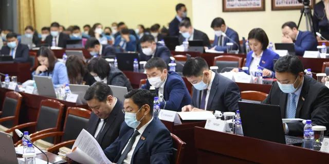 Нийслэлийн 2022 оны төсвийн төслийг НИТХ-аар хэлэлцлээ