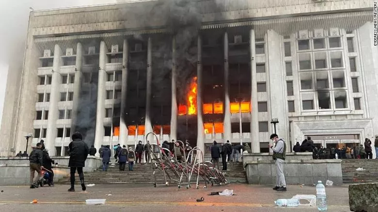 ФОТО: Казахстан руу ОХУ-аас энхийг сахиулагчид илгээхээр болжээ