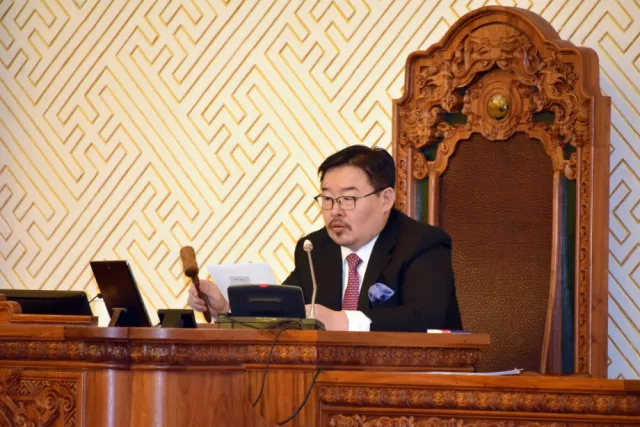 Г.Занданшатар: 465 мянган ахмадын тэтгэврийг нэмлээ