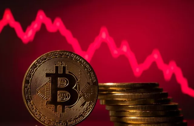 ОХУ-Украйны асуудлаас болж БИТКОЙНЫ ХАНШ огцом унаж эхэллээ