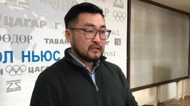 А.Цэрэнбат: Монгол Улсын төр засаг дайныг дэмжиж байгаа эсэхээ ил зарла