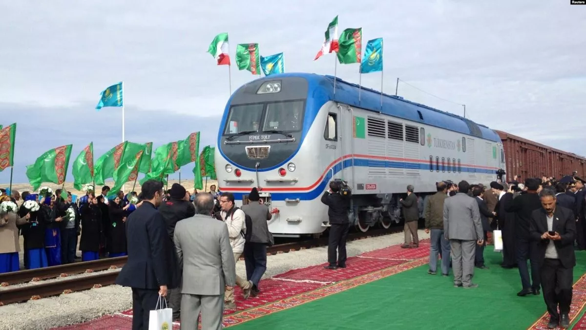 Иран талибуудтай хэлэлцээ хийж, төмөр замын төслийг сэргээж байна