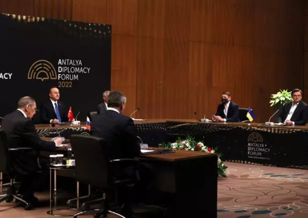 С.Лавров: Украиныг зэвсгээ буулгасан цагт гал зогсооно