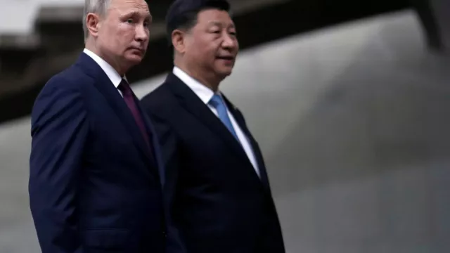 Москва Бээжингээс цэргийн тусламж хүсчээ