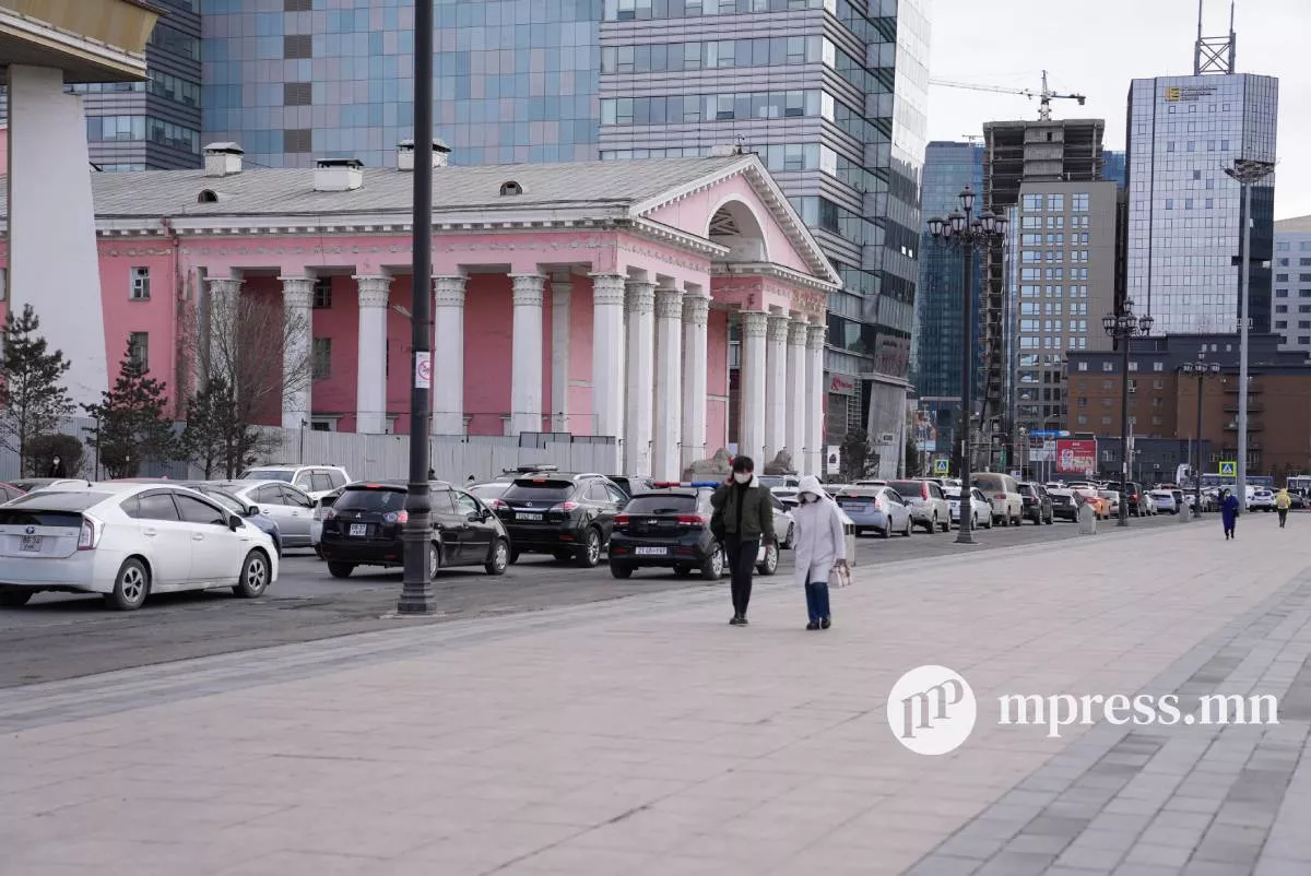 Улаанбаатарт 6 хэмийн дулаан байна