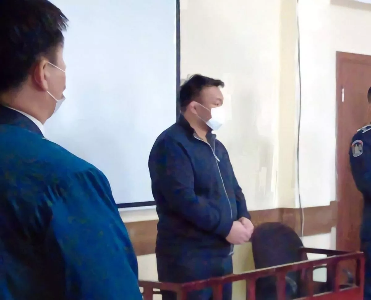 Н.Түвшинбаяр нь даргалагч шүүгчид нөлөөлөхөөр завдсан тул шүүхээс татгалзжээ