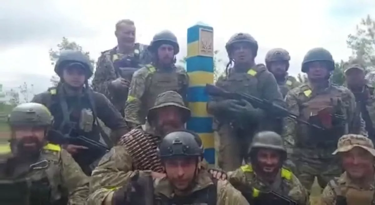 Украины арми Харьковын ойролцоох Оросын хилд хүрлээ