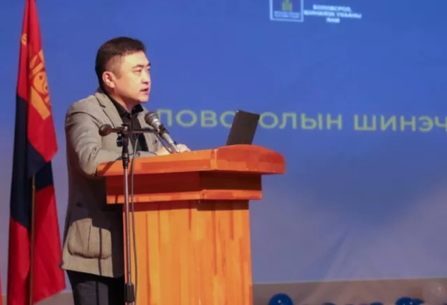 Төсвөө зарцуулах эрхийг нь цэцэрлэг, сургуулийн удирдлага, багш нарт олгож байна