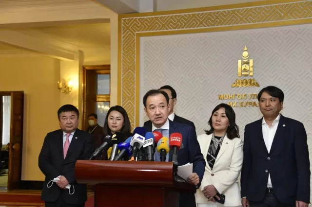 Төрийн ордонд нэвтрэх журамд өөрчлөлт оруулах асуудлаар мэдээлэл хийлээ