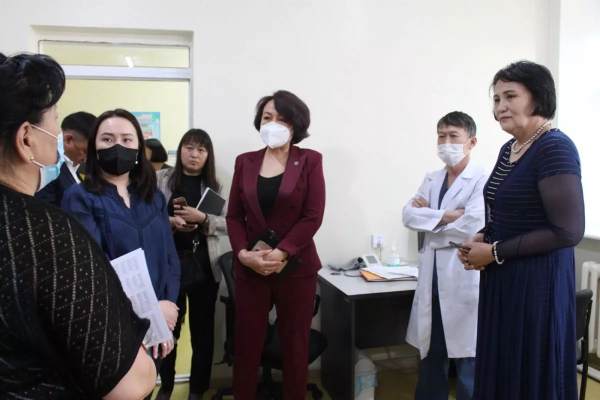 Боловсролын тухай хуулийн хэрэгжилтийг хангах ажлын хэсэг сургуулиудад ажиллалаа