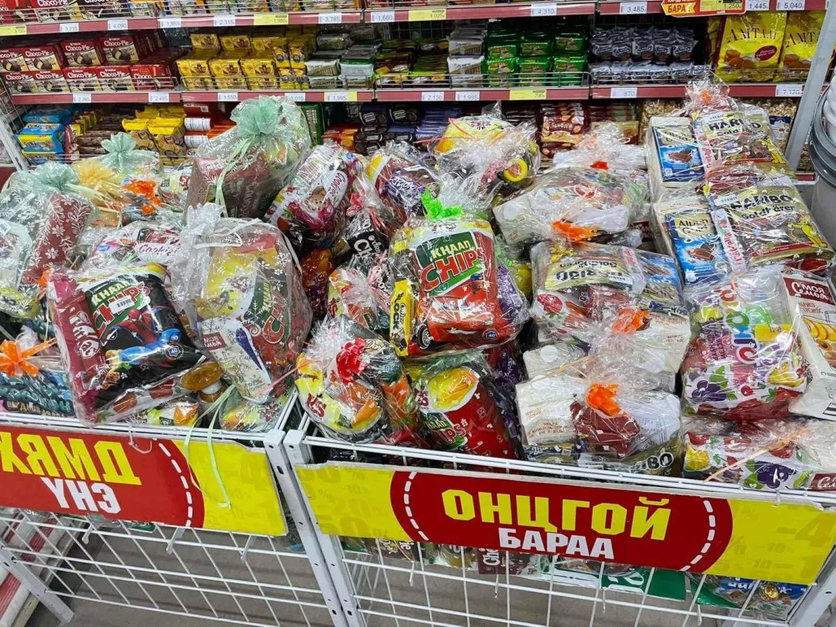 Бэлэг худалдаалж буй дэлгүүрүүдэд хяналт, шалгалт хийжээ