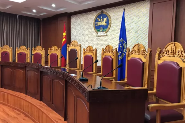 Үндсэн хуулийн цэцийн Их суудлын хуралдаан болно
