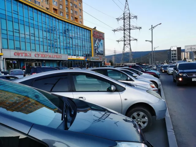 “Оргил“ худалдааны төвийн газрыг албадан чөлөөлүүлэхээр болжээ