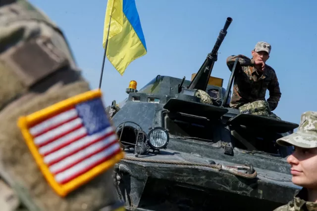 Их Британи Украинд дахин 1 тэрбум фунт стерлингийн цэргийн тусламж үзүүлнэ